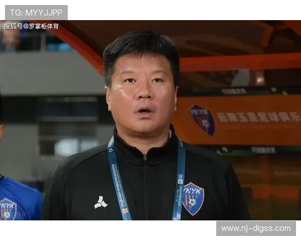 李金羽：从足球场上的锋芒毕露到教练生涯的蜕变与探索