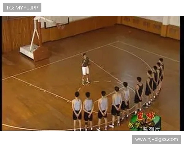 深圳篮球队区域防守战术解析及其在比赛中的应用与效果分析 深圳篮球队区域防守战术解析及其在比赛中的应用与效果分析