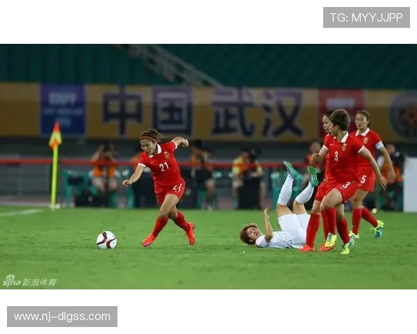 东亚杯精彩对决中国队迎战朝鲜队直播全程回顾与精彩瞬间解析