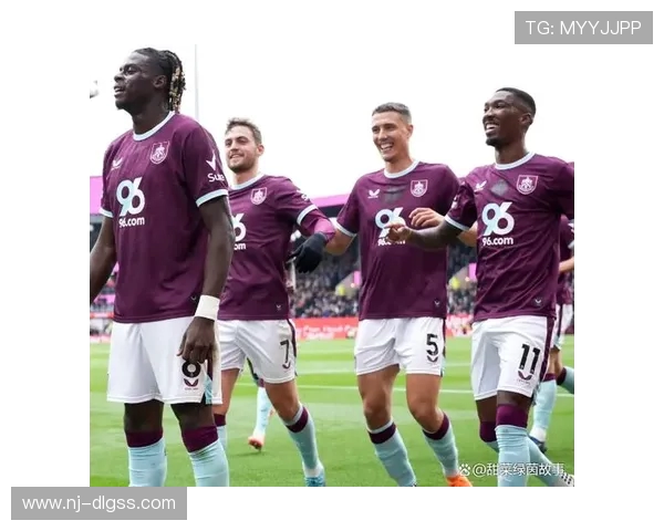 伯恩利与狼队精彩对决回放全程回顾与精彩瞬间分析 伯恩利与狼队精彩对决回放全程回顾与精彩瞬间分析