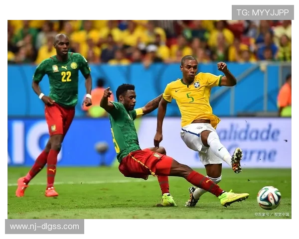 巴西国际与米竞技激战正酣比分揭晓精彩瞬间回顾 巴西国际与米竞技激战正酣比分揭晓精彩瞬间回顾